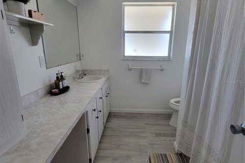 Casa en alquiler en Saint Petersburg, Florida, 2 dormitorios, 113.71 m2 № 1882876 - foto 25