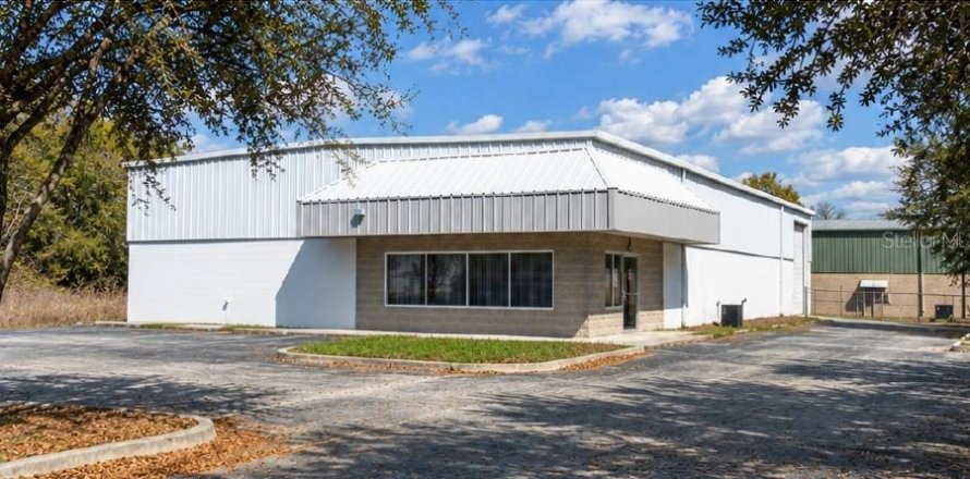 Immobilier commercial à Ocala, Floride 464.51 m2 № 2406611