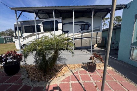 Villa ou maison à vendre à Port Charlotte, Floride: 3 chambres, 158.86 m2 № 1544125 - photo 27