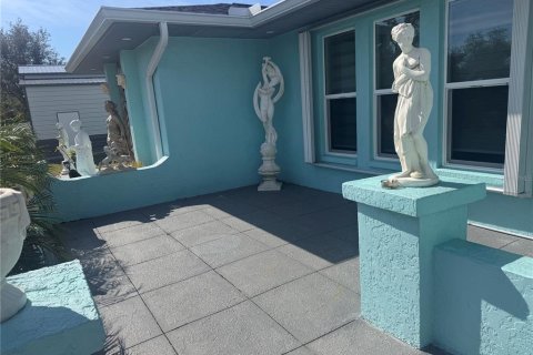 Villa ou maison à vendre à Port Charlotte, Floride: 3 chambres, 158.86 m2 № 1544125 - photo 6
