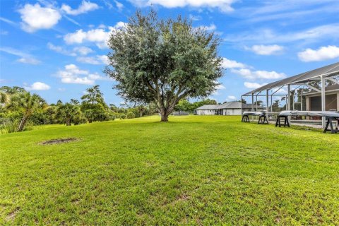 House in North Port, Florida 3 bedrooms, 199.18 sq.m. № 2284424 - photo 7