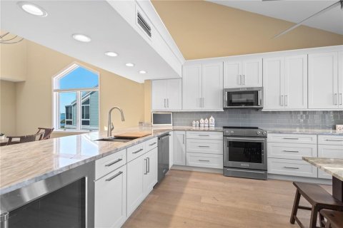 Townhouse in Bradenton, Florida 2 bedrooms, 202.81 sq.m. № 1609073 - photo 10