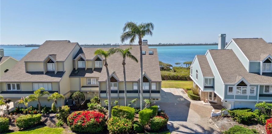Townhouse in Bradenton, Florida 2 bedrooms, 202.81 sq.m. № 1609073