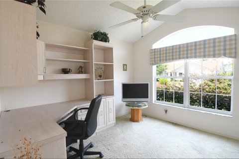 House in The Villages, Florida 3 bedrooms, 179.02 sq.m. № 1681701 - photo 11