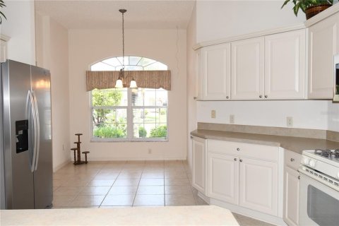 House in The Villages, Florida 3 bedrooms, 179.02 sq.m. № 1681701 - photo 5