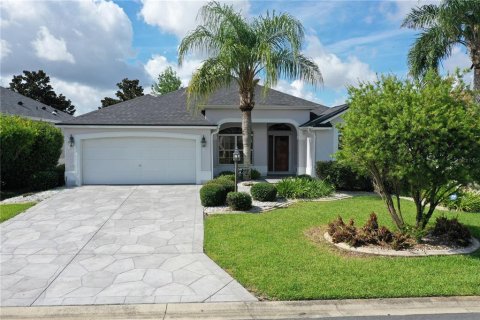 House in The Villages, Florida 3 bedrooms, 179.02 sq.m. № 1681701 - photo 20
