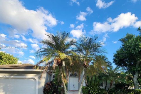 House in Weston, Florida 5 bedrooms, 239.13 sq.m. № 1971694 - photo 29