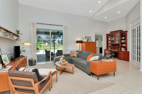 House in Valrico, Florida 3 bedrooms, 179.39 sq.m. № 1760629 - photo 8