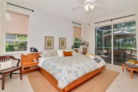 House in Valrico, Florida 3 bedrooms, 179.39 sq.m. № 1760629 - photo 12