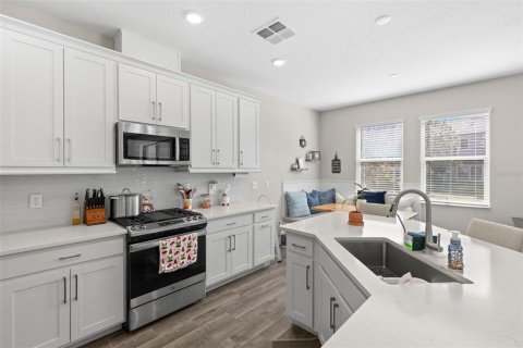 Adosado en venta en Wesley Chapel, Florida, 3 dormitorios, 190.17 m2 № 1589746 - foto 16