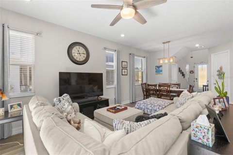 Adosado en venta en Wesley Chapel, Florida, 3 dormitorios, 190.17 m2 № 1589746 - foto 10