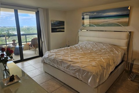 Купить кондоминиум в Майами-Бич, Флорида 1 спальня, 82.68м2, № 1957767 - фото 22