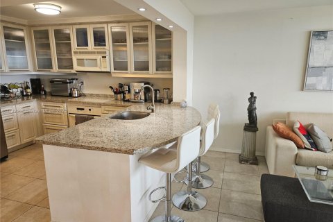 Купить кондоминиум в Майами-Бич, Флорида 1 спальня, 82.68м2, № 1957767 - фото 6