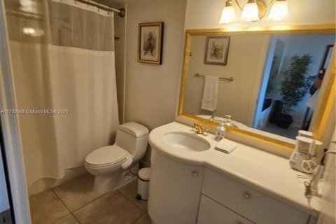 Купить кондоминиум в Майами-Бич, Флорида 1 спальня, 82.68м2, № 1957767 - фото 24