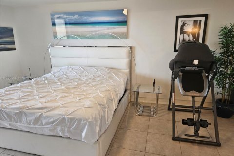 Купить кондоминиум в Майами-Бич, Флорида 1 спальня, 82.68м2, № 1957767 - фото 28