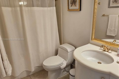 Купить кондоминиум в Майами-Бич, Флорида 1 спальня, 82.68м2, № 1957767 - фото 25