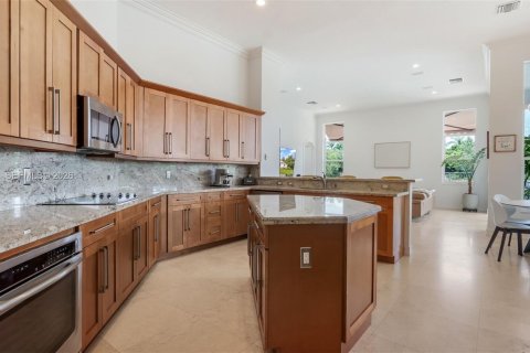 Villa ou maison à vendre à Weston, Floride: 5 chambres, 364.08 m2 № 2412269 - photo 17