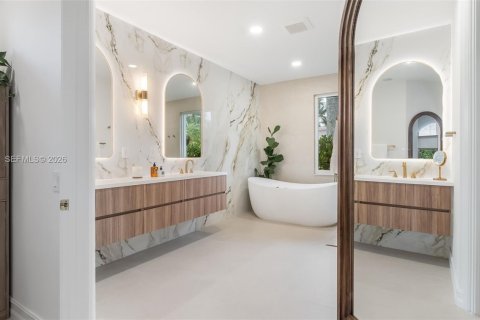 Villa ou maison à vendre à Weston, Floride: 5 chambres, 364.08 m2 № 2412269 - photo 23