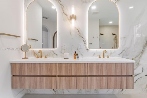Villa ou maison à vendre à Weston, Floride: 5 chambres, 364.08 m2 № 2412269 - photo 25
