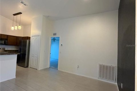 Villa ou maison à louer à Lake Wales, Floride: 3 chambres, 120.96 m2 № 2431915 - photo 6