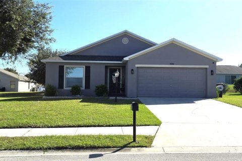 Villa ou maison à Lake Wales, Floride 3 chambres, 120.96 m2 № 2431915
