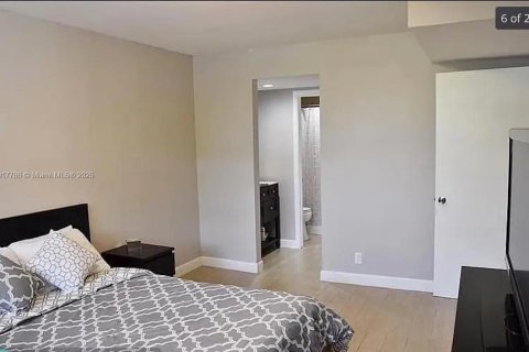 Copropriété à louer à Davie, Floride: 2 chambres, 102.19 m2 № 1972350 - photo 6