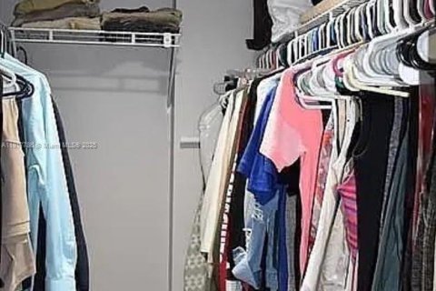 Copropriété à louer à Davie, Floride: 2 chambres, 102.19 m2 № 1972350 - photo 11