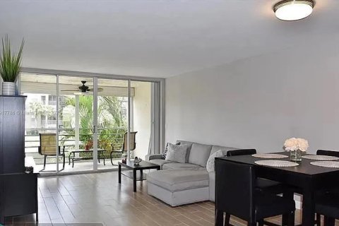 Condo à Davie, Floride, 2 chambres  № 1972350