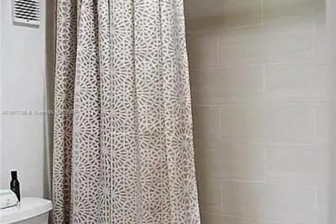 Copropriété à louer à Davie, Floride: 2 chambres, 102.19 m2 № 1972350 - photo 10