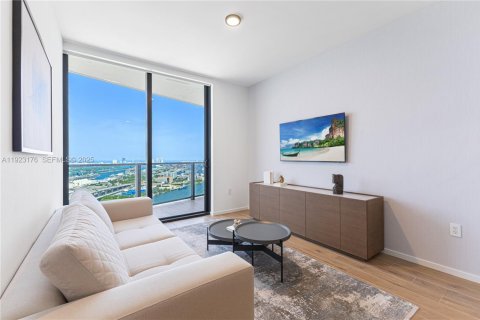 Condominio en venta en Miami, Florida, 1 dormitorio, 47.29 m2 № 1986959 - foto 2