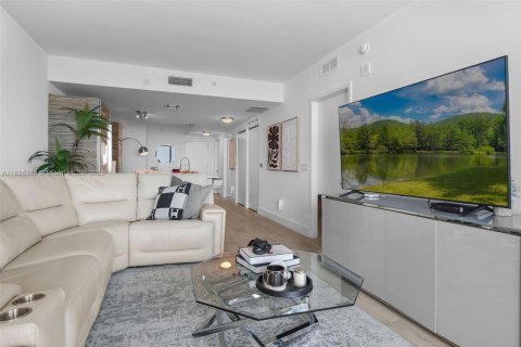 Condominio en venta en Miami, Florida, 2 dormitorios, 101.73 m2 № 1938529 - foto 22