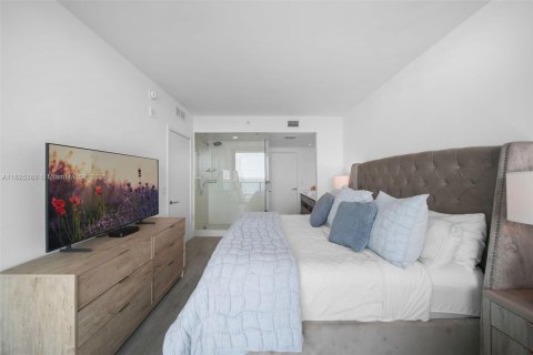 Condominio en venta en Miami, Florida, 2 dormitorios, 101.73 m2 № 1938529 - foto 16