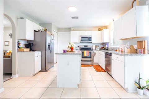 Villa ou maison à vendre à Kissimmee, Floride: 4 chambres, 206.61 m2 № 2411570 - photo 9