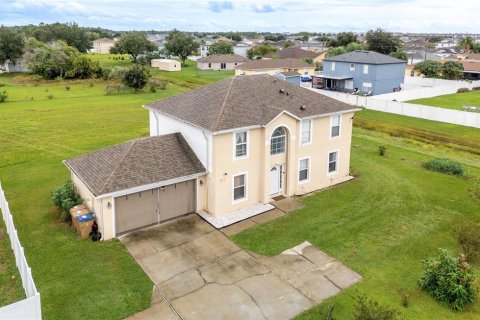 Villa ou maison à vendre à Kissimmee, Floride: 4 chambres, 206.61 m2 № 2411570 - photo 2
