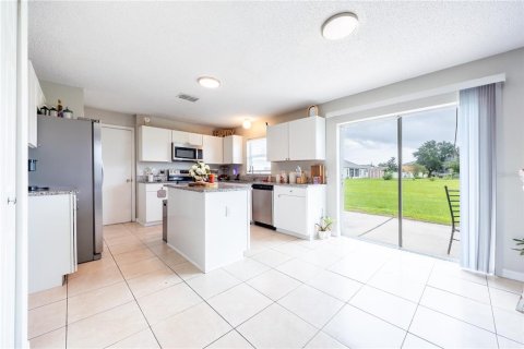 Villa ou maison à vendre à Kissimmee, Floride: 4 chambres, 206.61 m2 № 2411570 - photo 7