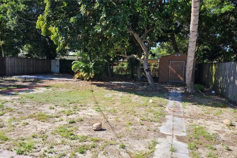 Villa ou maison à vendre à Hialeah, Floride: 3 chambres, 130.81 m2 № 1891947 - photo 28