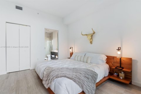 Снять в аренду кондоминиум в Майами, Флорида 3 спальни, 140.75м2, № 1923567 - фото 12