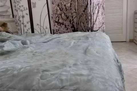 Condo in Margate, Florida, 1 bedroom  № 2014777 - photo 7