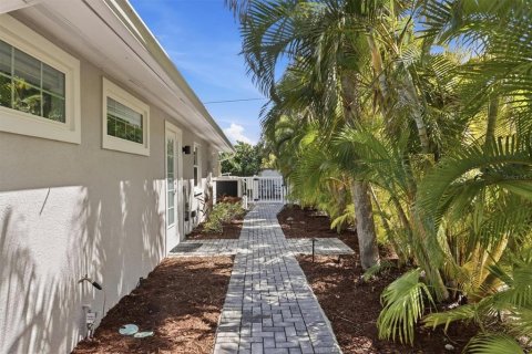 Casa en venta en Holmes Beach, Florida, 3 dormitorios, 93.83 m2 № 2101261 - foto 30