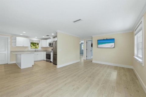 Casa en venta en Holmes Beach, Florida, 3 dormitorios, 93.83 m2 № 2101261 - foto 10
