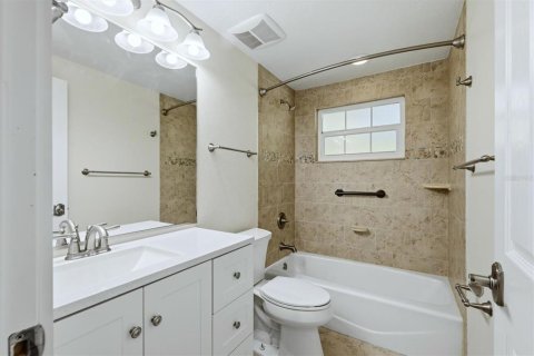 Casa en venta en Holmes Beach, Florida, 3 dormitorios, 93.83 m2 № 2101261 - foto 25
