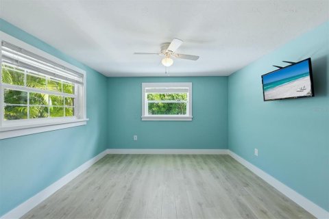 Casa en venta en Holmes Beach, Florida, 3 dormitorios, 93.83 m2 № 2101261 - foto 24