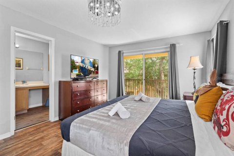 Townhouse in Davenport, Florida 4 bedrooms, 172.43 sq.m. № 2378324 - photo 14