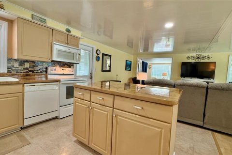 Apartment in North Port, Florida 2 bedrooms, 100.33 sq.m. № 1803060 - photo 10