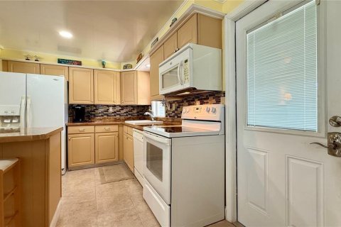 Apartment in North Port, Florida 2 bedrooms, 100.33 sq.m. № 1803060 - photo 7