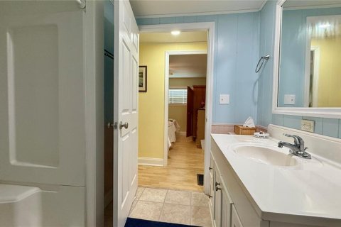 Apartment in North Port, Florida 2 bedrooms, 100.33 sq.m. № 1803060 - photo 29