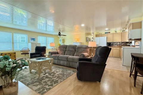 Apartment in North Port, Florida 2 bedrooms, 100.33 sq.m. № 1803060 - photo 13