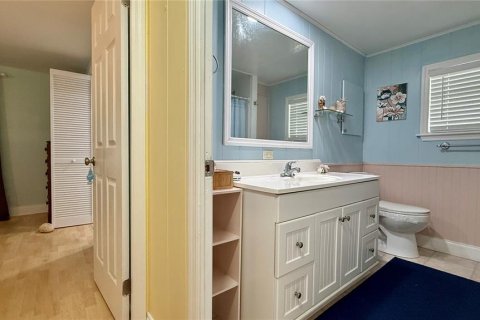 Apartment in North Port, Florida 2 bedrooms, 100.33 sq.m. № 1803060 - photo 27