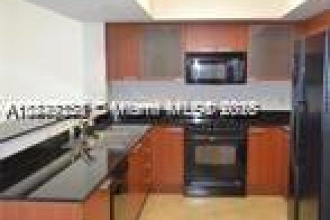 Condo in Sunny Isles Beach, Florida, 1 bedroom  № 1978131 - photo 4