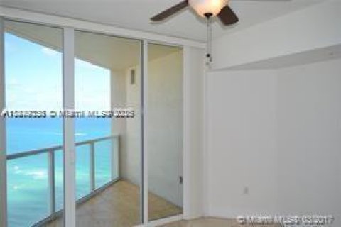 Condo in Sunny Isles Beach, Florida, 1 bedroom  № 1978131 - photo 6